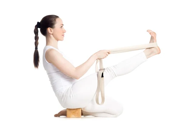 Quer fazer yoga em casa? Veja 8 produtos e livros que te ajudam na prática