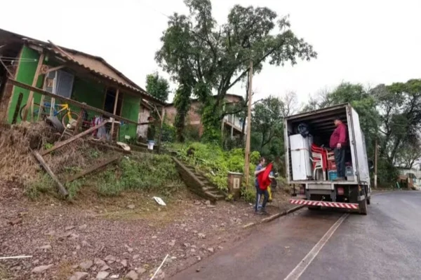 Imagem colorida, Defesa Civil mobilizou retirada de moradores de áreas de risco- Metrópoles