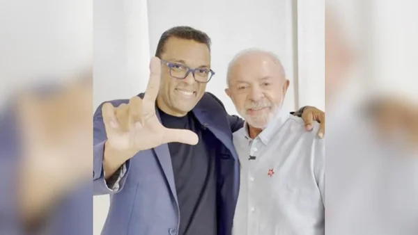 Ex-bolsonarista, deputado declara voto em Lula e faz apelo a evangélicos