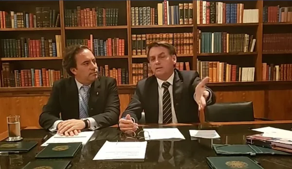 Ao falar do Enem, Bolsonaro volta a dizer: “Não houve ditadura”