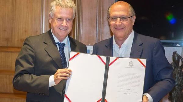 Laços fortalecidos: Alckmin e Rollemberg trocam elogios em vídeo