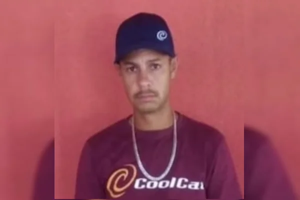 Quem é o homem que matou mulher a facadas e ficou com medo de linchado