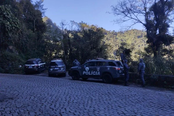 Buscas por cozinheira desaparecida