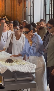 Ivete Sangalo no velório de Preta Gil