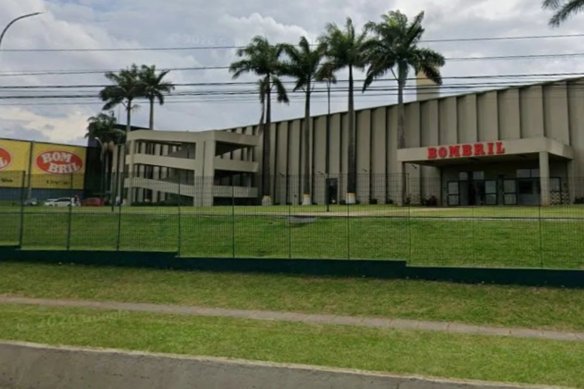Funcionário invade fábrica da Bombril e mata três colegas a facadas