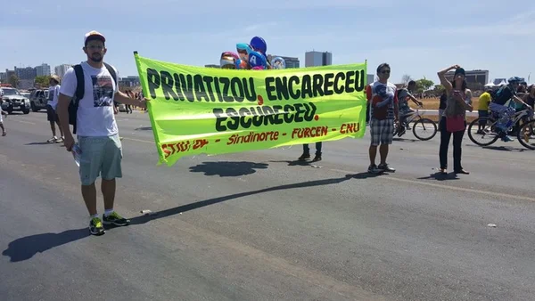 Greve da Eletrobras atinge 85% dos empregados, diz sindicato