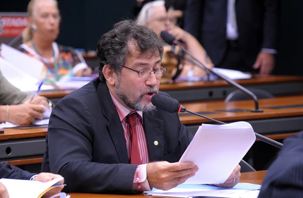 Petista sorteado pelo Conselho de Ética vê ‘muitas evidências’ contra Cunha
