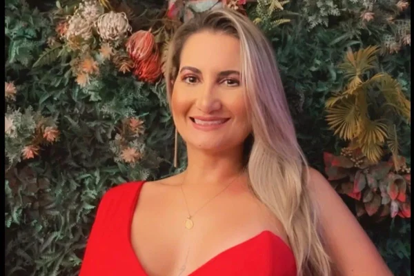 Servidora da Educação é alvo de busca por suposto desvio de benefícios