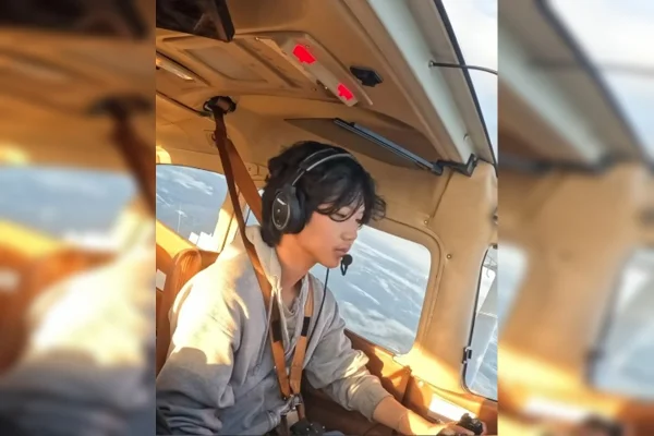 Ethan Guo, de 19 anos, foi detido em uma ilha da Antártica enquanto pilotava um pequeno avião