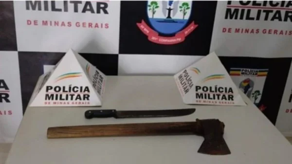 Jovem mata pai da namorada com golpes de machado após familiar não aceitar relacionamento
