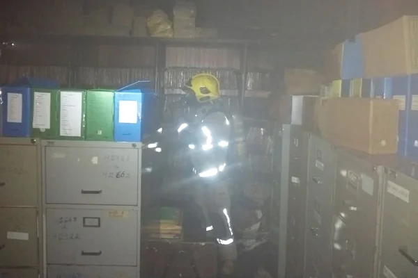 Incêndio consome parte do arquivo do Caseb. Aulas são suspensas