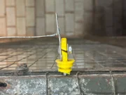 Tutores denunciam fios expostos Tutores denunciam fios expostos