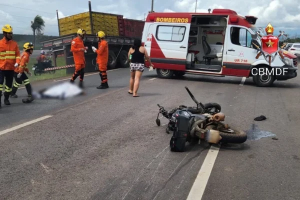 Motociclista morre após se envolver em acidente na BR-020