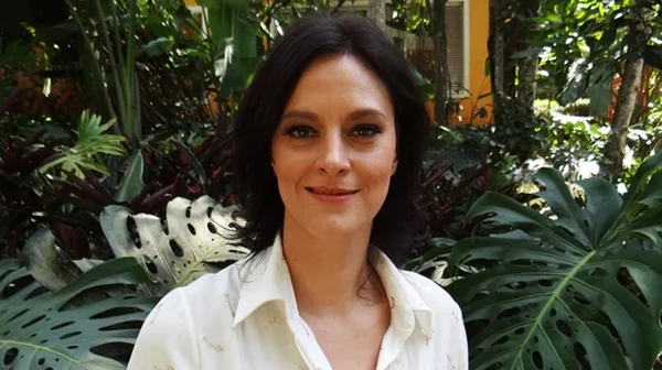 Em cartaz na cidade, Claudia Missura fala sobre novos projetos