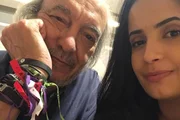 Fernanda Esteves e Erasmo Carlos fazem selfie para as redes sociais Fernanda Esteves e Erasmo Carlos fazem selfie para as redes sociais