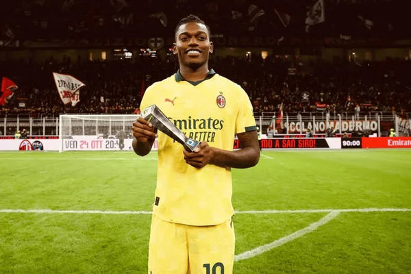 Rafael Leão, jogador do Milan