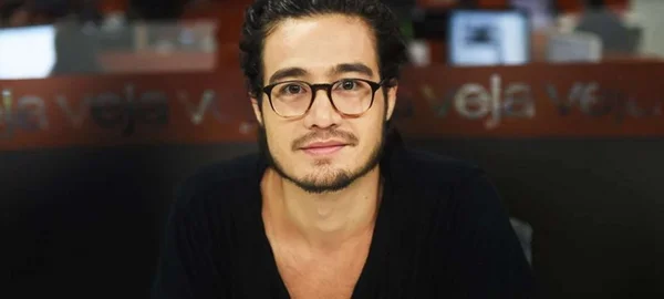 Tiago Iorc surge diferente após um ano e meio desaparecido