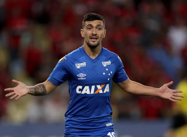 De Arrascaeta no Cruzeiro
