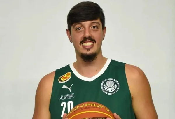 Jogador do Palmeiras sofreu acidente
