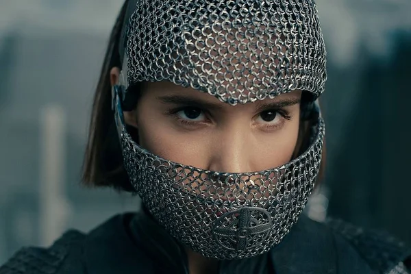 Foto colorida da série Warrior Nun - Metrópoles