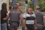 Homem estava em um uma briga Homem estava em um uma briga