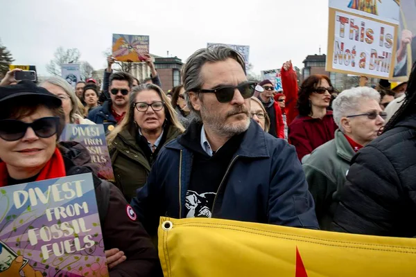 Joaquin Phoenix, ator de Coringa, é preso nos Estados Unidos