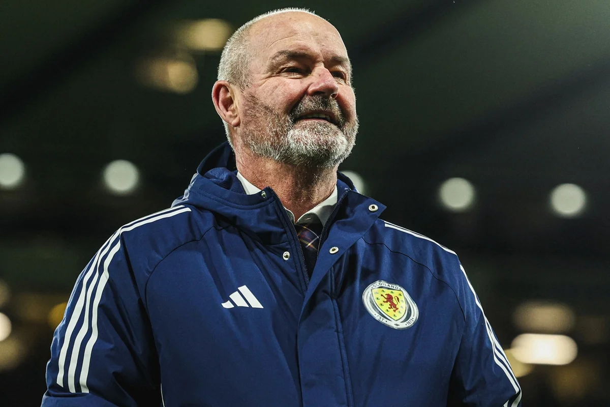 GLASGOW, SCOTLAND - NOVEMBER 18: Scotland Head Coach Steve Clarke celebrates on the pitch as they qualify for the 2026 World Cup during a FIFA World Cup 2026 Qualifier between Scotland and Denmark at Hampden Park, on November 18, 2025, in Glasgow, Scotland. (Photo by Craig Foy / SNS Group) GLASGOW, SCOTLAND - NOVEMBER 18: Scotland Head Coach Steve Clarke celebrates on the pitch as they qualify for the 2026 World Cup during a FIFA World Cup 2026 Qualifier between Scotland and Denmark at Hampden Park, on November 18, 2025, in Glasgow, Scotland. (Photo by Craig Foy / SNS Group)
