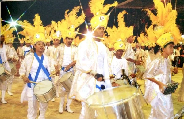 Ressaca de Carnaval: 7 na Roda toca samba nesta sexta-feira (16/2)