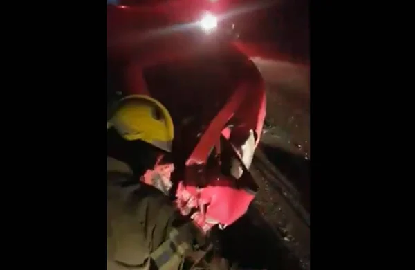 Vídeo: homem morre após colisão frontal entre dois veículos na BR-080