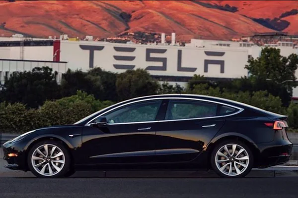 Montadora da tesla