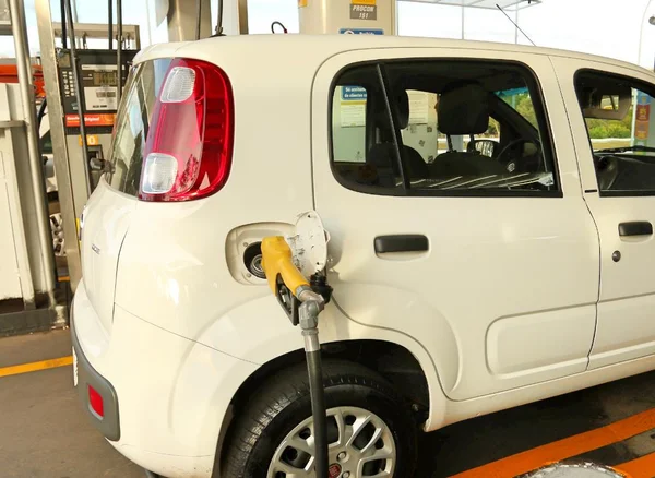 DF tem, de novo, a gasolina mais cara do país: R$ 6,288