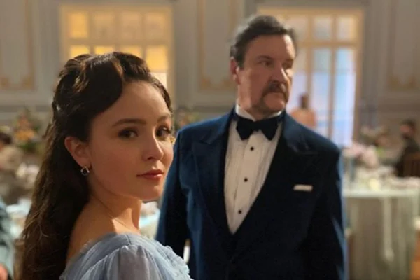 Larissa Manoela no set da novela Além da Vida