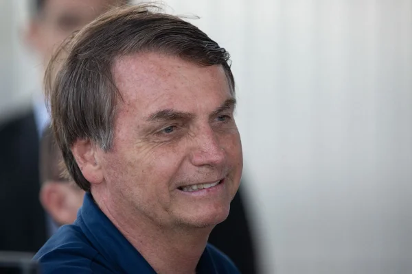 Bolsonaro se reúne com ministro e entidades do setor do petróleo