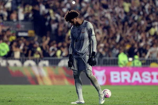 Foto colorida de Hugo Souza, do Corinthians - Metrópoles