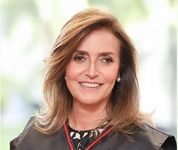 Bolsonaro Imagem colorida mostra a ministra do STJ Isabel Gallotti - Metrópoles