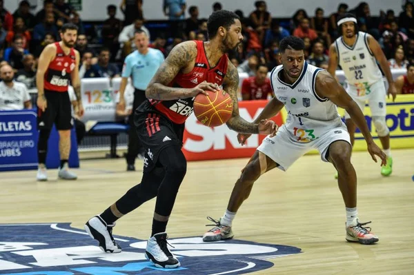 Minas e Flamengo no NBB 21/22 - Metrópoles
