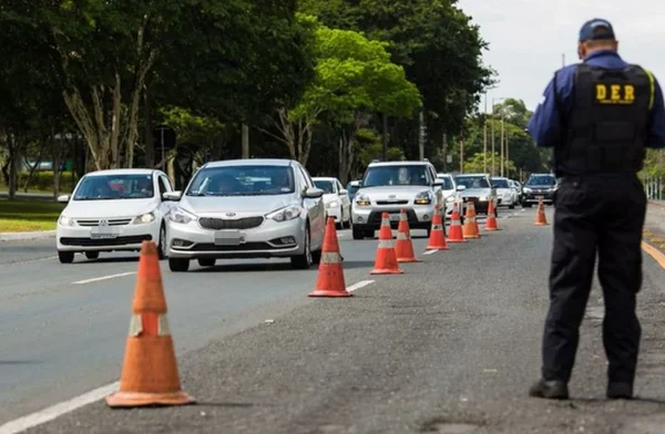 Suspeita de pagar propina para retirar multa no DER é alvo do MPDFT