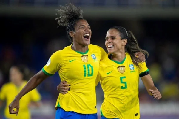 Copa América: Seleção feminina goleia o Peru e pega o Paraguai na semi