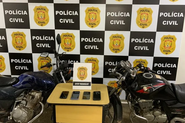 Motos em sala da PCDF