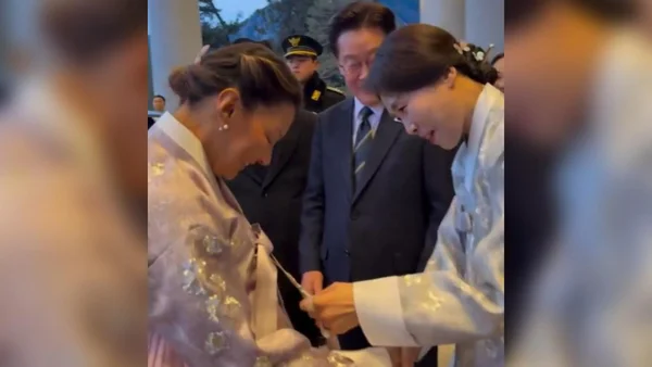 Primeira-dama Janja Lula da Silva durante visita à Coreia