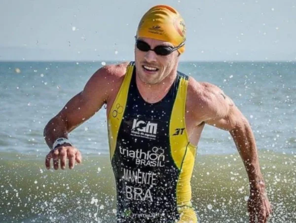 Triatleta brasileiro morre após parada cardíaca durante treino de natação