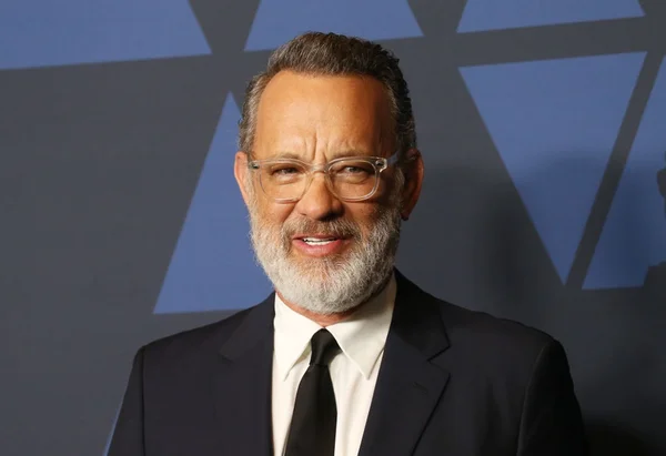 Tom Hanks e esposa testam positivo para coronavírus