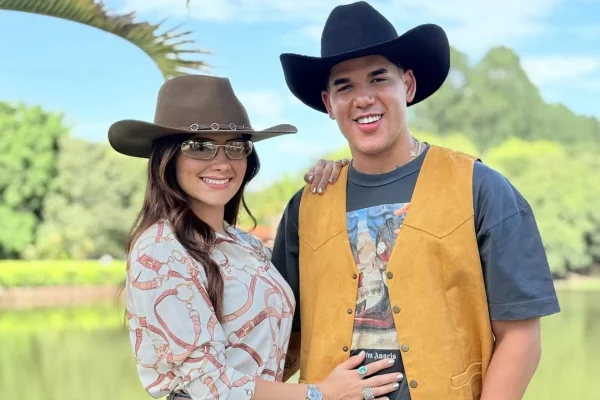 Ingra Soares anuncia fim de casamento com Zé Vaqueiro