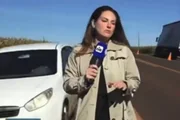 Repórter Carolina Barufatti quase foi atropelada em rodovia.