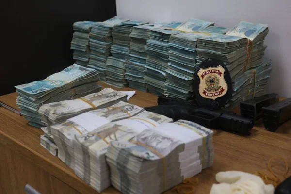 PF apreende dinheiro que seria usado para a compra de votos