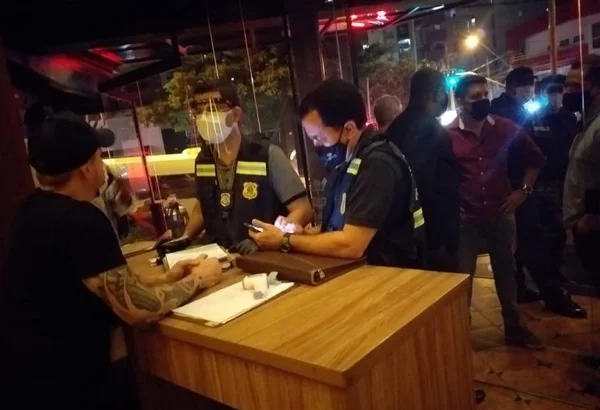 Fiscalização de bares em Goiânia