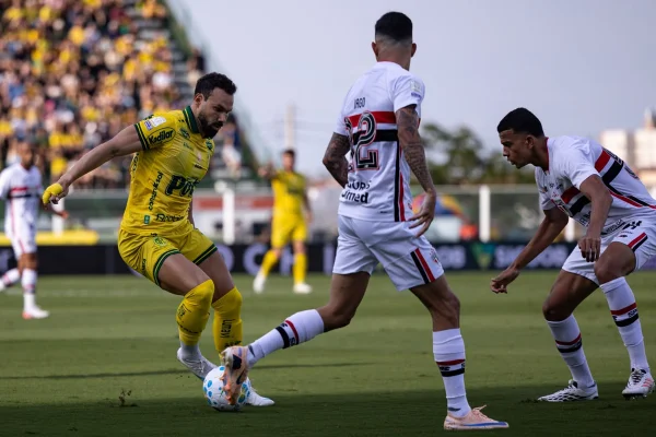 Com gols no primeiro tempo, Mirassol e São Paulo empatam no Brasileirão