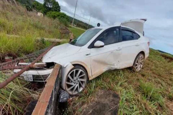 PMDF prende ladrões de carro após colisão na Barragem do Paranoá