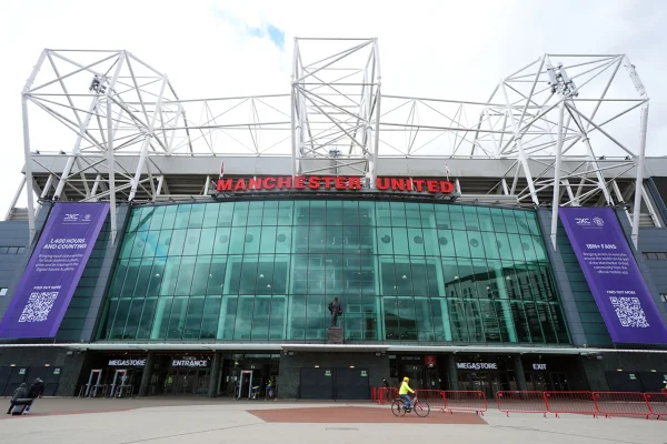 imagem coloridade de Vídeo: United revela imagens de novo estádio para 100 mil pessoas - Metrópoles