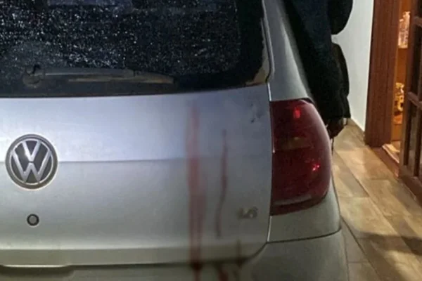 Imagem colorida, Argentina é atropelada e corpo segue pendurado por quase 3 km no RS - Metrópoles